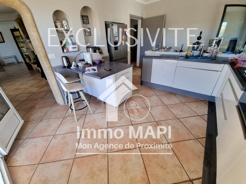 Maison - 185 m² - 5 pièces