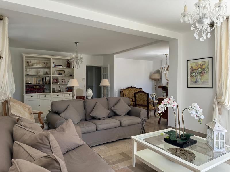 Maison - 175 m² - 6 pièces