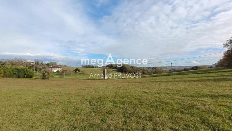 Terrain constructible - 6 810 m²