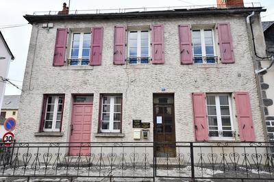 Maison - 150 m² - 8 pièces