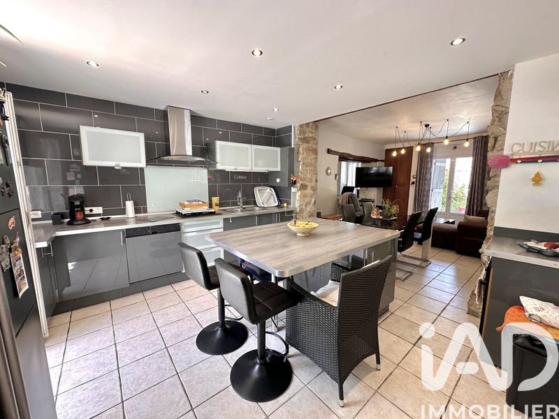 Maison - 100 m² - 5 pièces