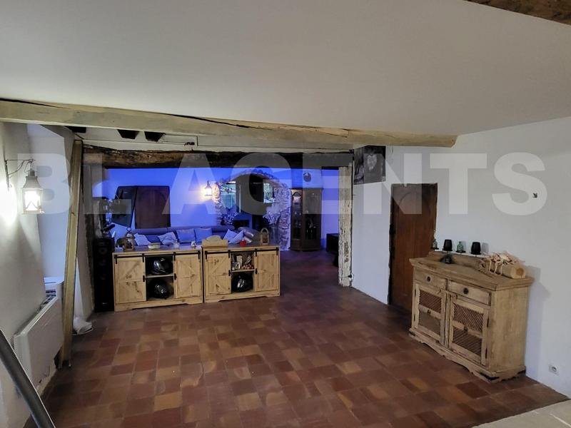 Longère - 308 m² - 14 pièces