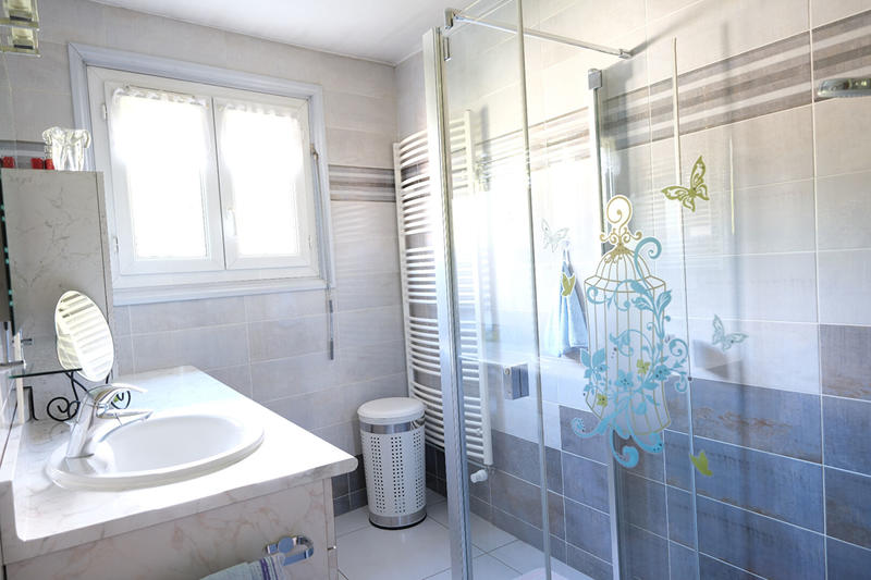 Maison - 175 m² - 8 pièces