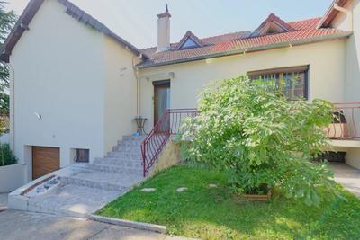 Maison - 151 m² - 6 pièces