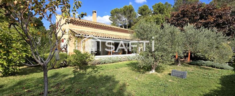 Maison - 215 m² - 10 pièces