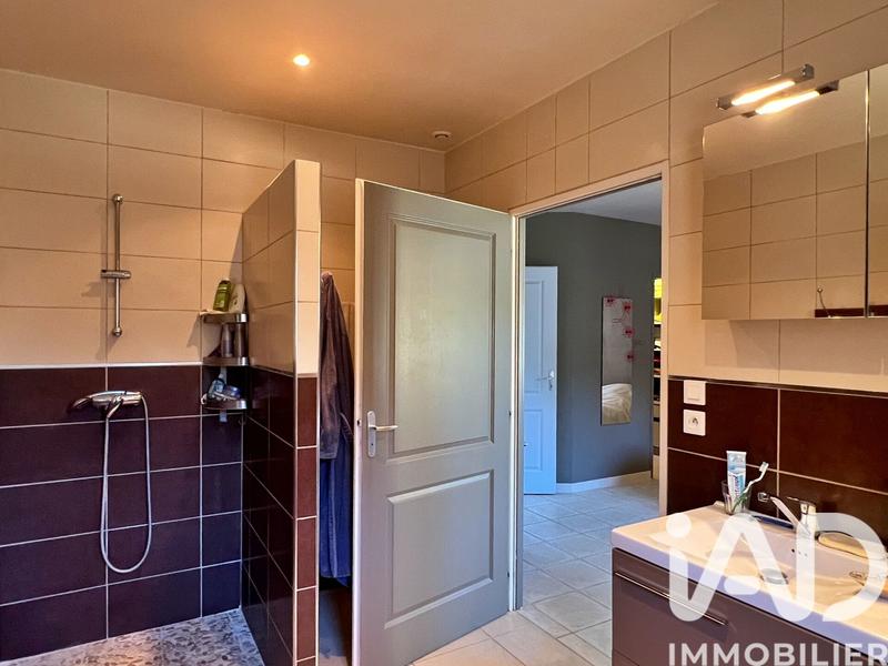 Maison - 266 m² - 7 pièces