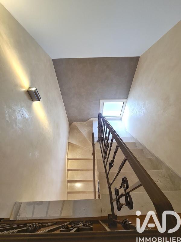 Maison - 160 m² - 9 pièces