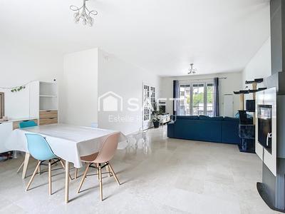 Maison - 145 m² - 8 pièces