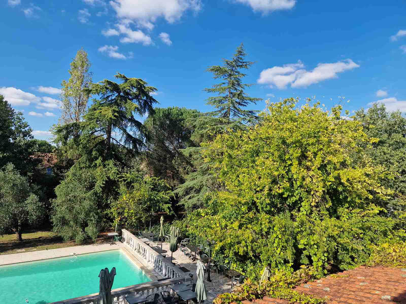 Maison - 354 m² - 10 pièces