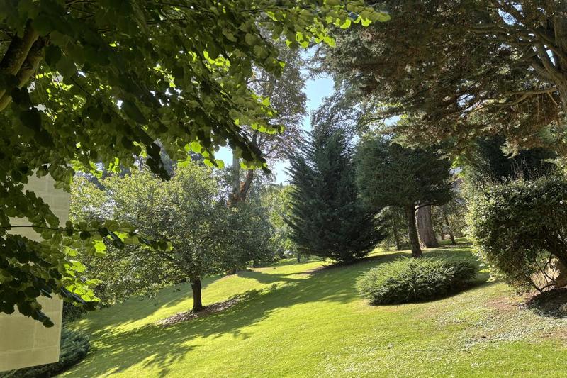 Appartement - 149 m² - 5 pièces