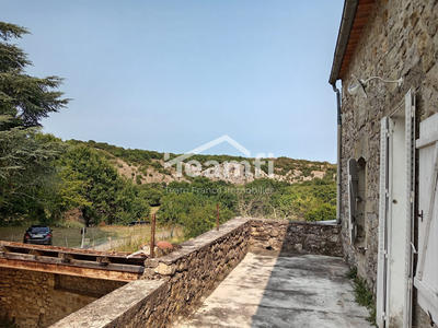 Maison - 61 m² - 5 pièces