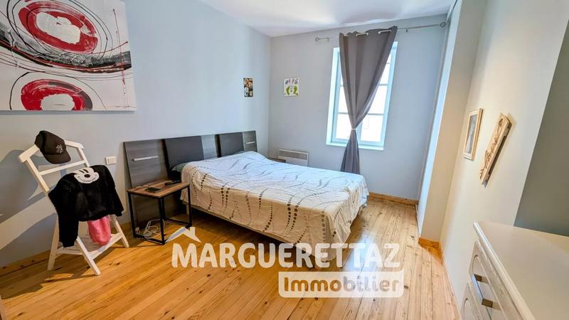 Appartement - 93 m² - 3 pièces