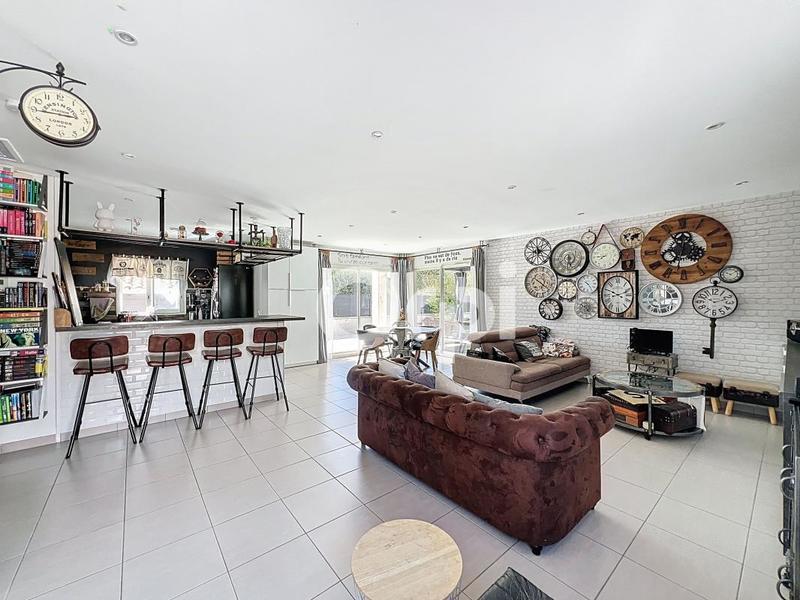 Maison - 162 m² - 6 pièces