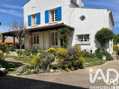 Maison - 135 m² - 6 pièces
