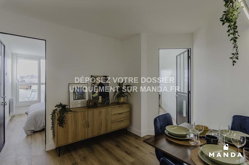 Chambre - 9 m² - 5 pièces