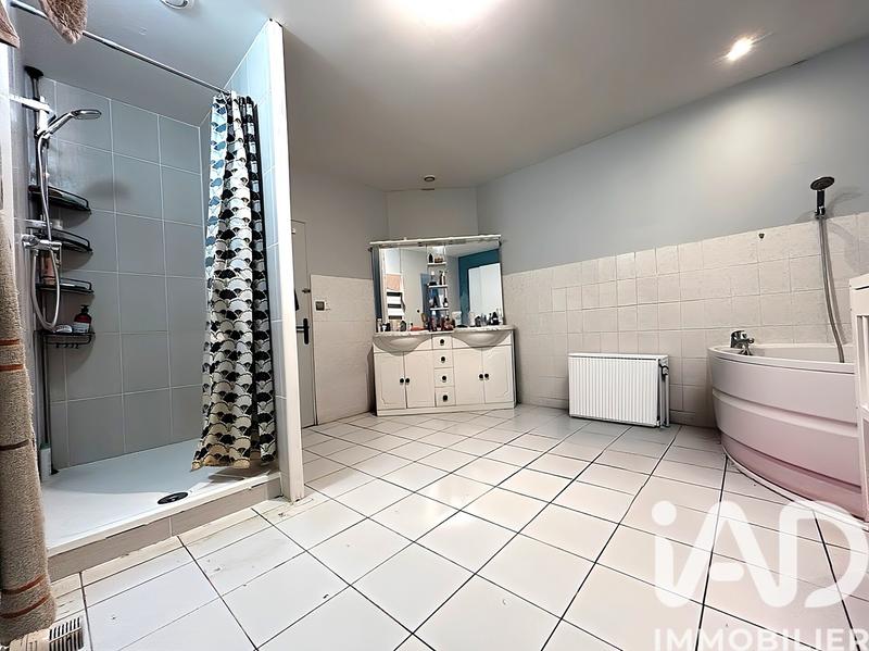 Maison - 298 m² - 8 pièces