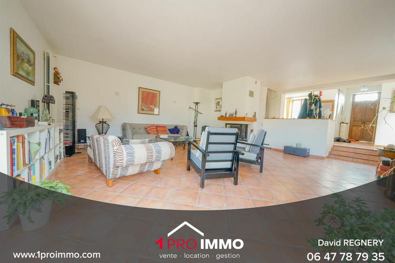 Maison - 224 m² - 8 pièces