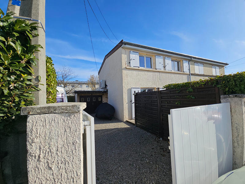 Maison - 94 m² - 4 pièces