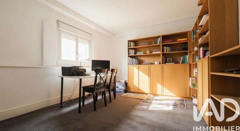 Maison - 263 m² - 11 pièces