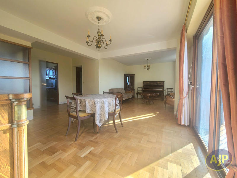 Appartement - 113 m² - 5 pièces