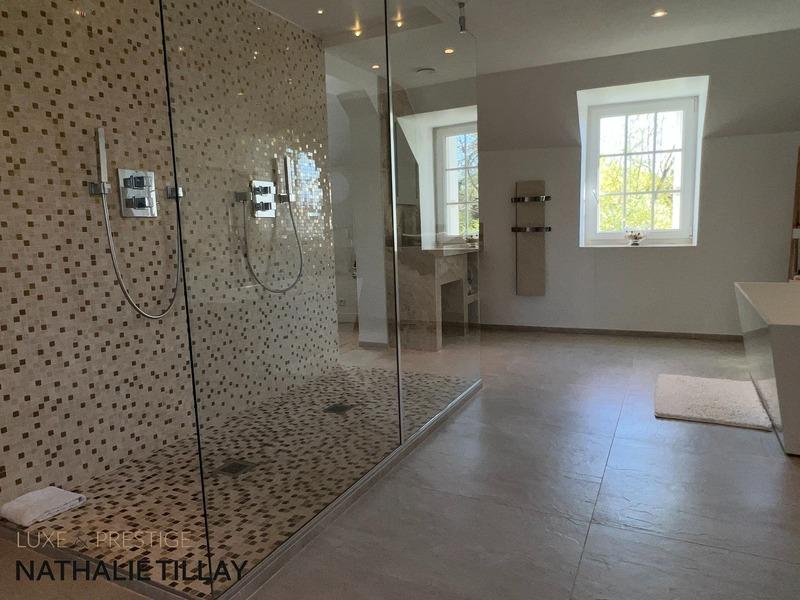 Propriété - 350 m² - 12 pièces