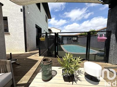 Maison - 140 m² - 6 pièces