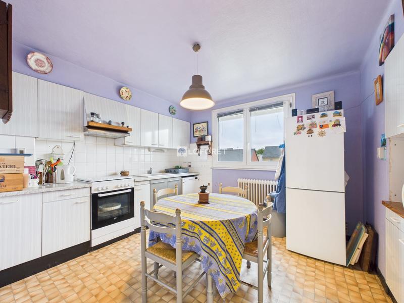 Maison traditionnelle - 121 m² - 6 pièces