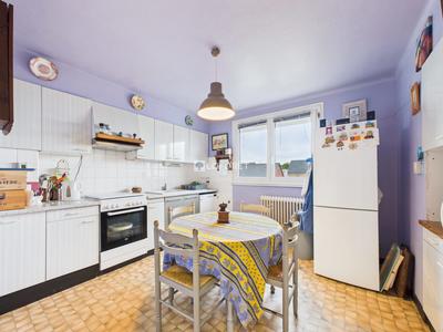 Maison traditionnelle - 121 m² - 6 pièces