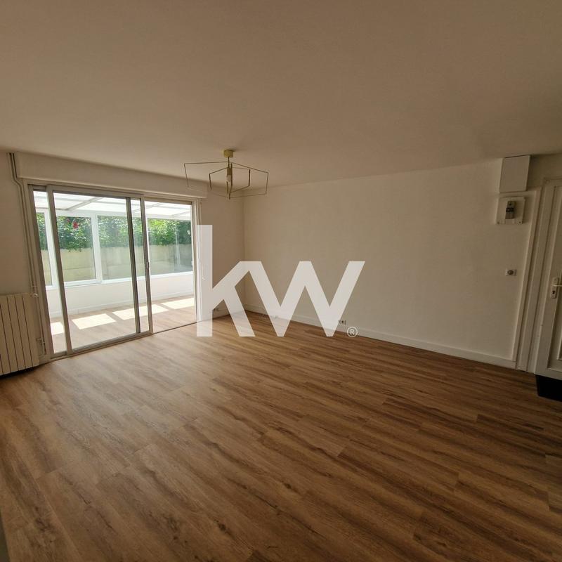 Pavillon - 90 m² - 5 pièces