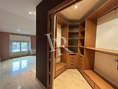 Appartement - 110 m² - 4 pièces