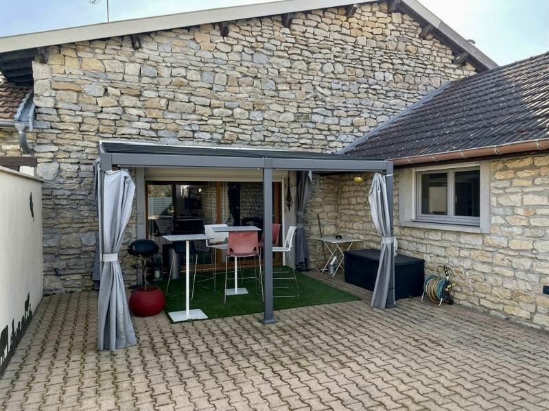 Maison - 101 m² - 5 pièces