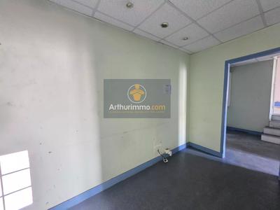 Immeuble - 140 m² - 8 pièces