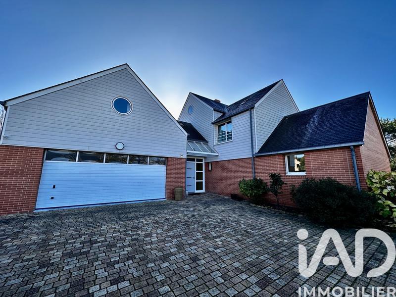 Maison - 388 m² - 10 pièces