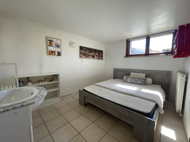 Maison - 210 m² - 7 pièces