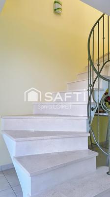 Maison - 177 m² - 6 pièces