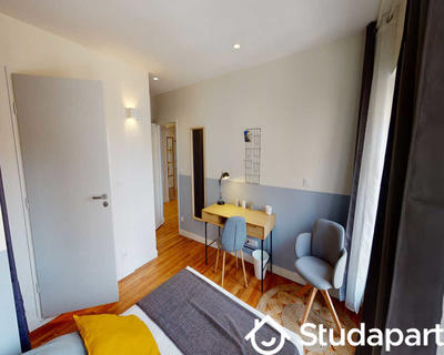 Chambre - 120 m² - 1 pièce