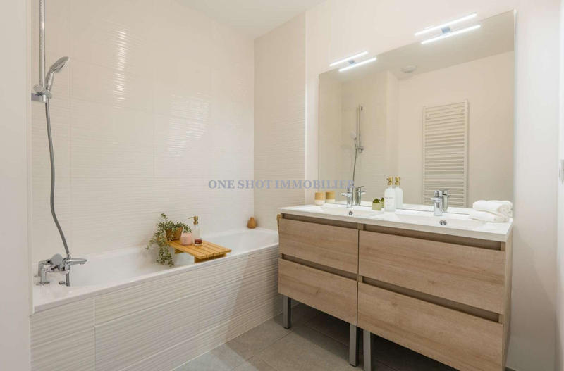 Appartement - 123 m² - 6 pièces