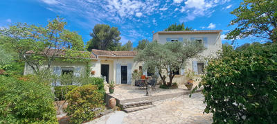 Maison - 180 m² - 6 pièces