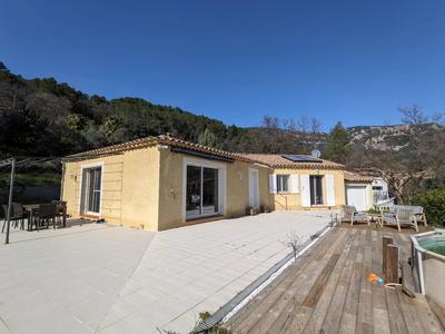 Maison - 115 m² - 4 pièces