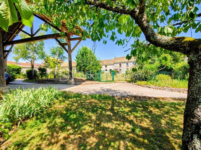 Corps de ferme - 296 m² - 15 pièces