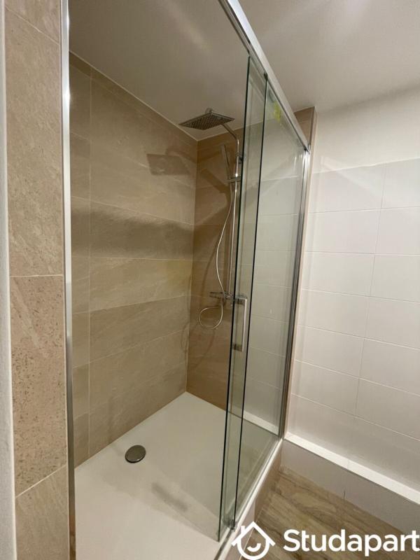 Chambre - 20 m² - 1 pièce