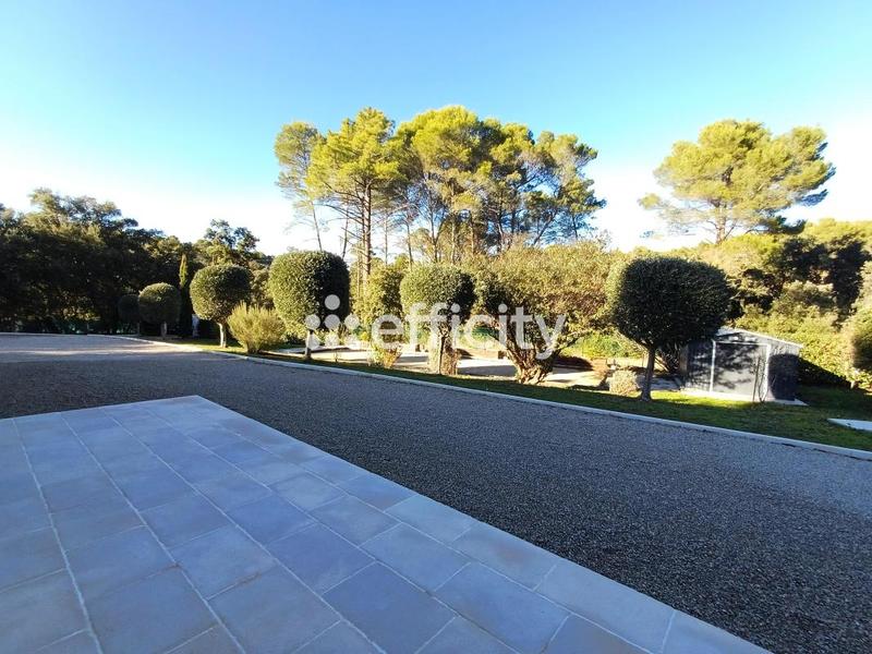 Villa - 155 m² - 6 pièces