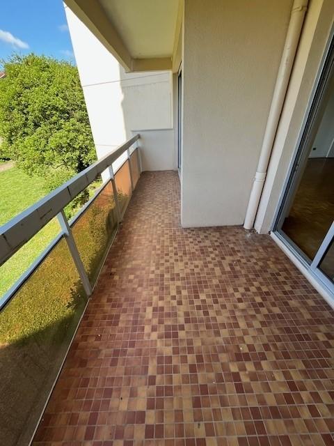 Appartement - 93 m² - 4 pièces