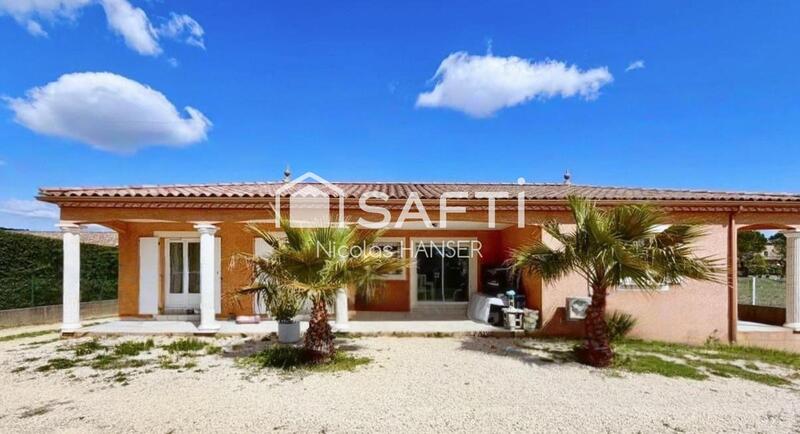 Maison - 219 m² - 7 pièces