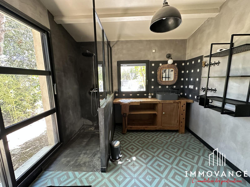 Maison contemporaine - 264 m² - 6 pièces