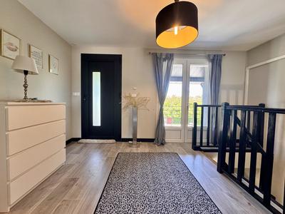 Villa - 225 m² - 8 pièces