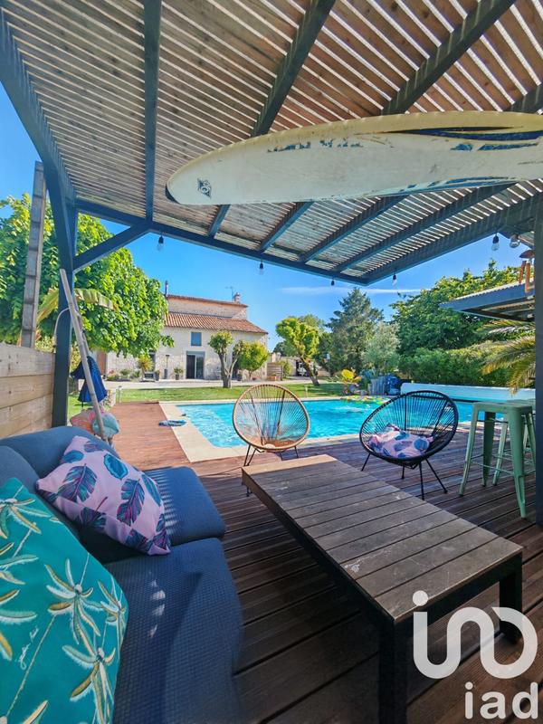 Maison - 287 m² - 8 pièces