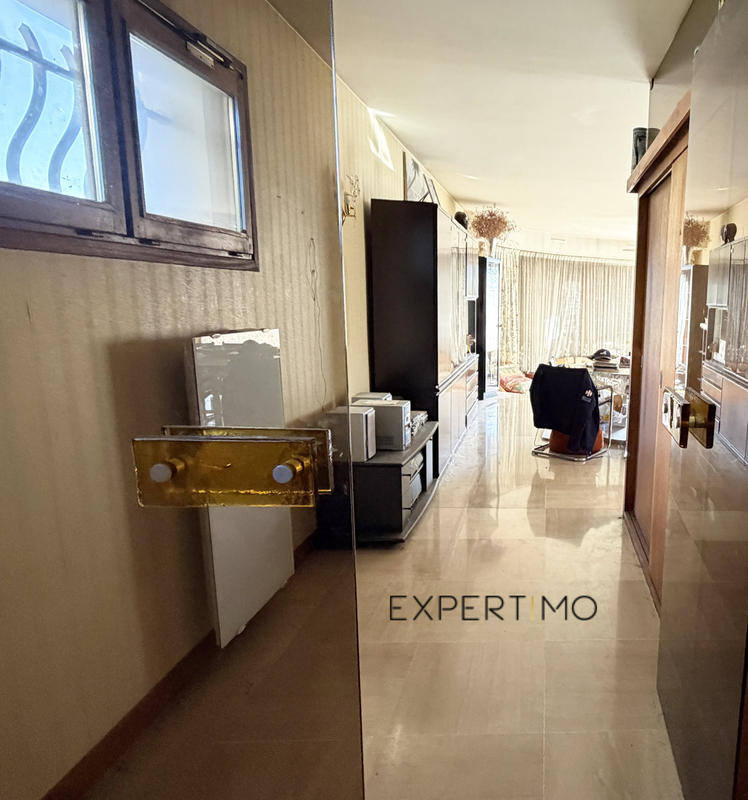 Maison - 250 m² - 7 pièces