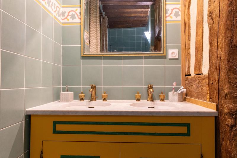 Maison ancienne - 223 m² - 6 pièces