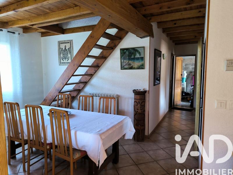 Maison - 207 m² - 9 pièces